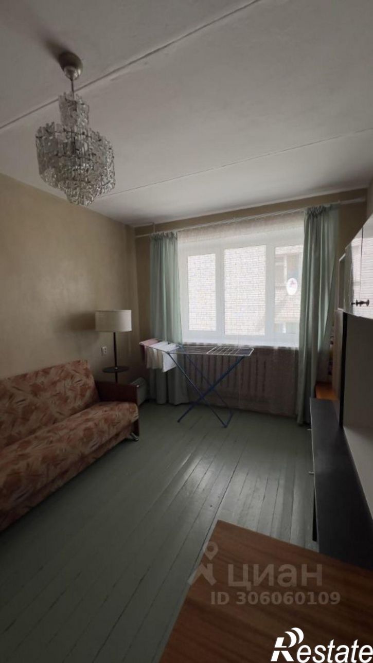 2-комн квартира Карельская улица, 50,  д. 50