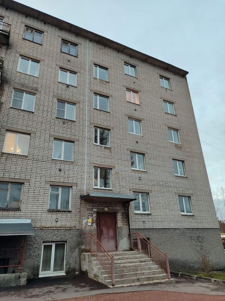3-комн квартира Карельская ул., д.52